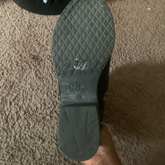 MiA size 10 black boots with zipper - Picture 3 of 5